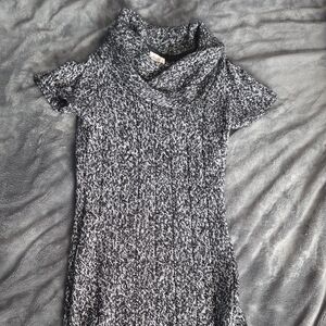 Elegant Black and White Knit Dress